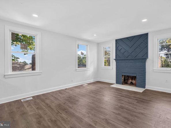 1227 44TH Place SE, Washington DC 20019