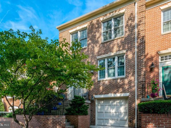127 Gretna Green Court, Alexandria VA 22304
