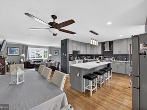 463 Pinewood Road, Philadelphia PA 19116