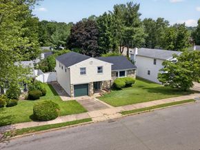 463 Pinewood Road, Philadelphia PA 19116
