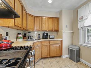 208 W 7TH Avenue, Conshohocken PA 19428