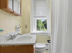 208 W 7TH Avenue, Conshohocken PA 19428