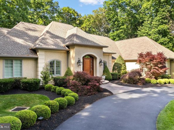 1990 Woodside Road, Yardley PA 19067