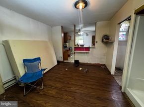 528 Geneva Avenue, Philadelphia PA 19120