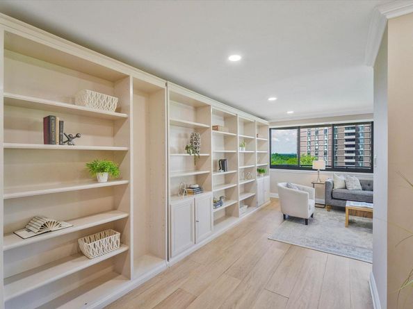 4550 N Park Avenue 610, Chevy Chase MD 20815