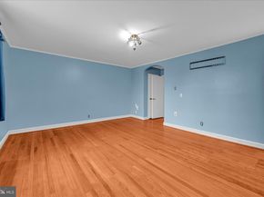 1235 E Barringer Street, Philadelphia PA 19119