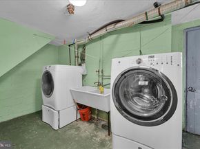 1235 E Barringer Street, Philadelphia PA 19119