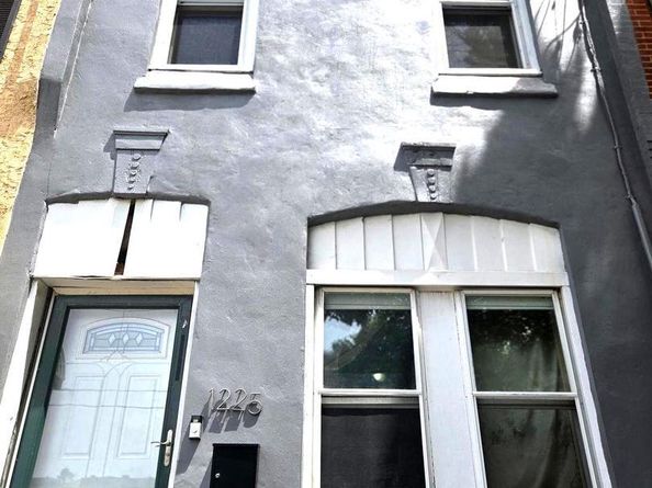 1225 W Huntingdon Street, Philadelphia PA 19133