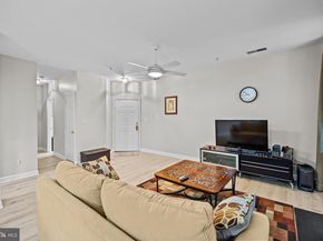 1367C Garden Wall Circle 710, Reston VA 20194