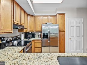 1367C Garden Wall Circle 710, Reston VA 20194