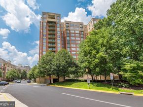 11776 Stratford House Place 1404, Reston VA 20190