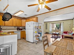 7 Misty Pine Road, Levittown PA 19056