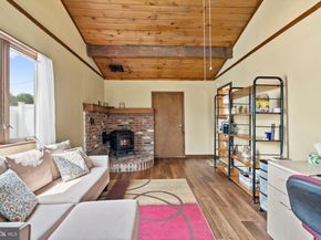 7 Misty Pine Road, Levittown PA 19056