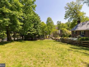 8378 Glen Road, Elkins Park PA 19027
