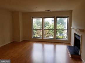 3178 Summit Square Drive 3B12, Oakton VA 22124