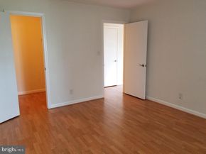 3178 Summit Square Drive 3B12, Oakton VA 22124