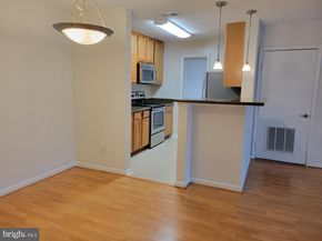 3178 Summit Square Drive 3B12, Oakton VA 22124