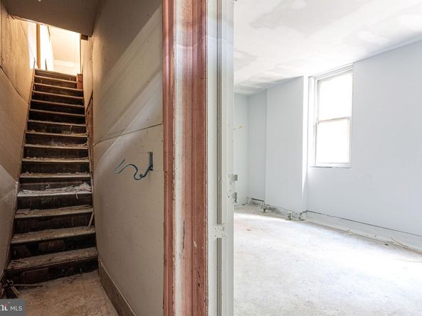6226 Race Street, Philadelphia PA 19139
