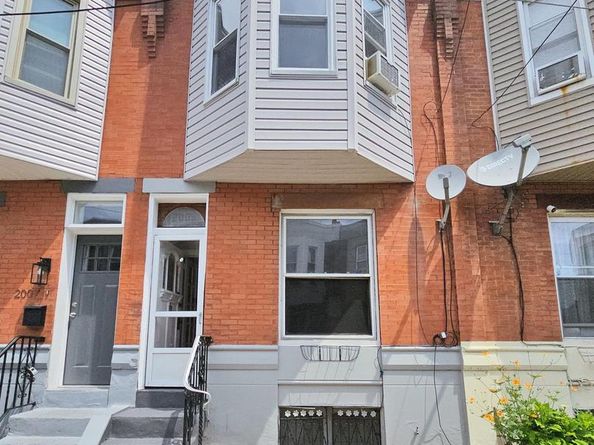 2005 Mercy Street, Philadelphia PA 19145