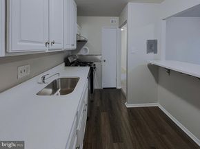 8006 Chanute Place 10, Falls Church VA 22042