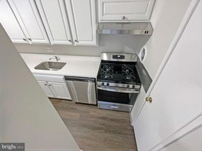 8006 Chanute Place 10, Falls Church VA 22042