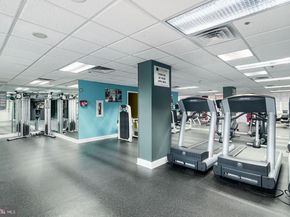 2001 Hamilton Street 1726, Philadelphia PA 19130
