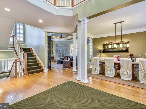 2017 Woodford Road, Vienna VA 22182