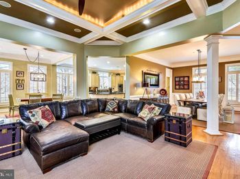 2017 Woodford Road