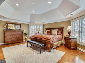 2017 Woodford Road, Vienna VA 22182