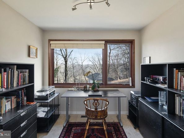 282 Aqueduct Road, Washington Crossing PA 18977