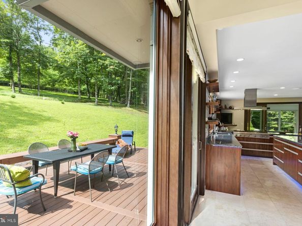 282 Aqueduct Road, Washington Crossing PA 18977