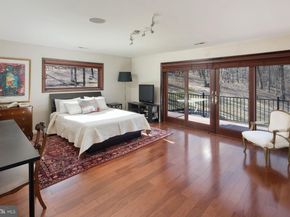 282 Aqueduct Road, Washington Crossing PA 18977