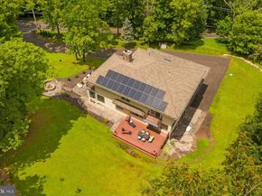 282 Aqueduct Road, Washington Crossing PA 18977
