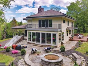 282 Aqueduct Road, Washington Crossing PA 18977