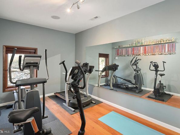 282 Aqueduct Road, Washington Crossing PA 18977