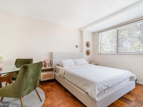 922 24TH Street NW 419, Washington DC 20037