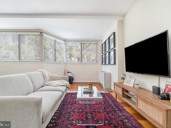 922 24TH Street NW 419, Washington DC 20037