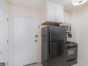 922 24TH Street NW 419, Washington DC 20037