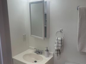 906 I Street SE 1, Washington DC 20003