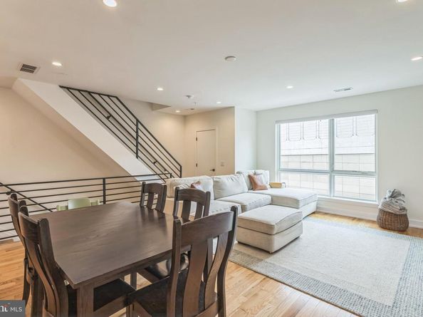 407 Salmon Street, Philadelphia PA 19125