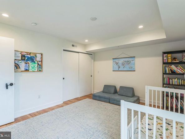 407 Salmon Street, Philadelphia PA 19125