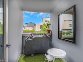 407 Salmon Street, Philadelphia PA 19125