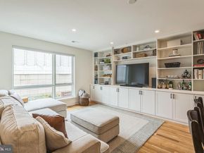 407 Salmon Street, Philadelphia PA 19125