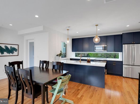 407 Salmon Street, Philadelphia PA 19125