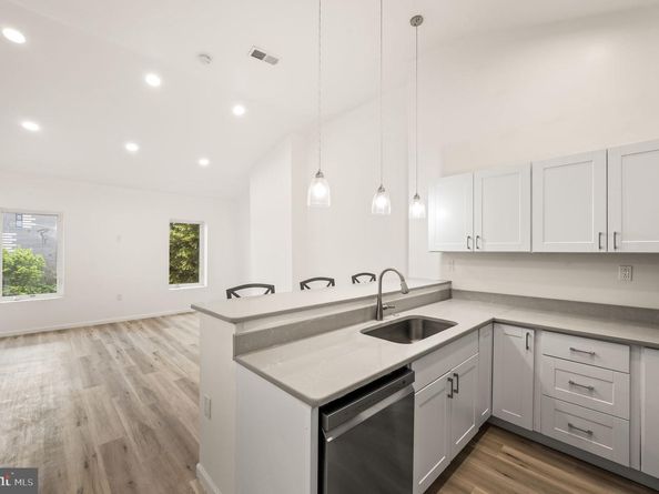 1633 Germantown Avenue, Philadelphia PA 19122