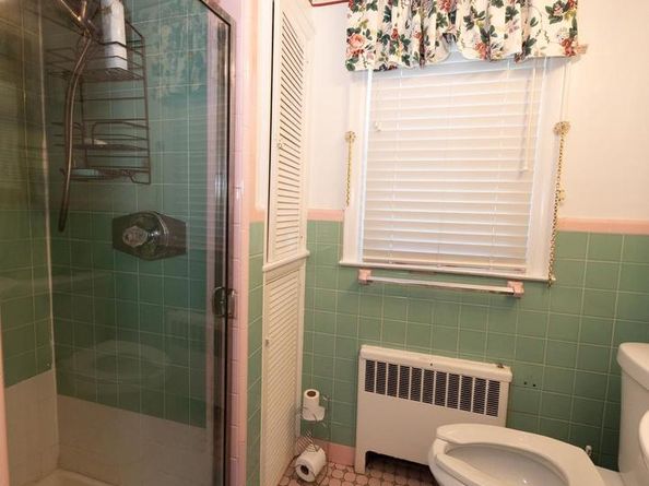 1612 E Willow Grove Avenue, Glenside PA 19038