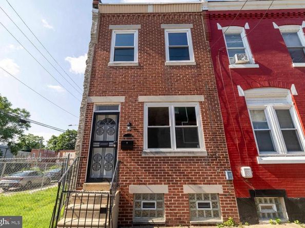 2002 W Westmoreland Street, Philadelphia PA 19140