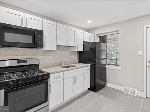 2002 W Westmoreland Street, Philadelphia PA 19140