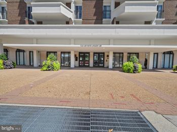 700 7TH Street SW