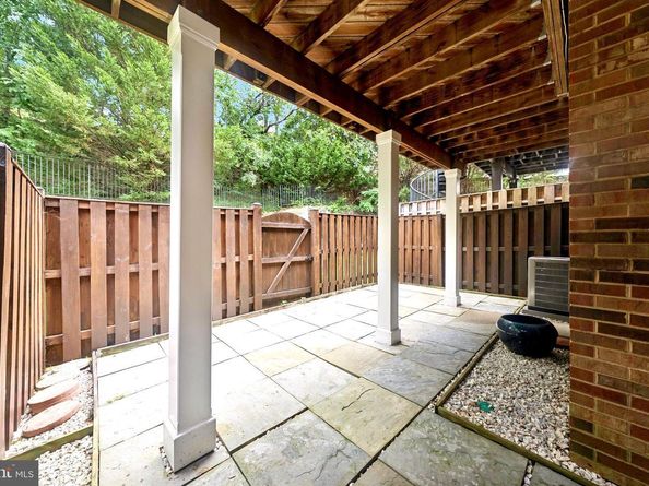55 Arell Court, Alexandria VA 22304